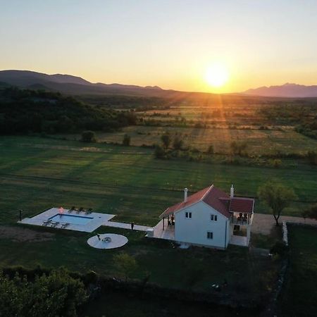 Holiday House Aurora Borealis Ervenik Exterior foto