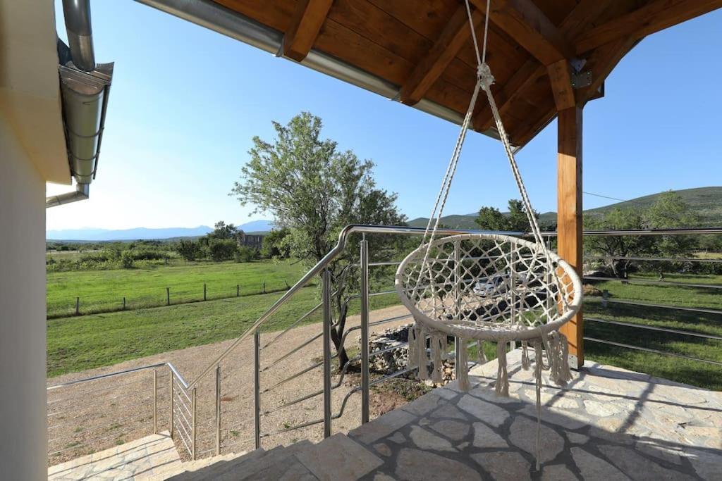 Holiday House Aurora Borealis Ervenik Exterior foto